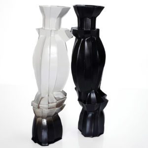 Karla Rivera, ceramic sculpture (black and white)